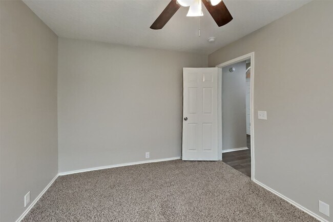 Building Photo - 6715 Atasca S Ct