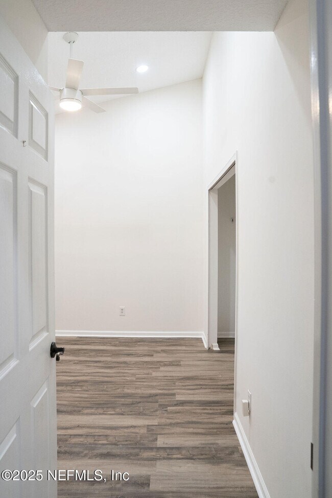 Building Photo - 2779 Chesterbrook Ct