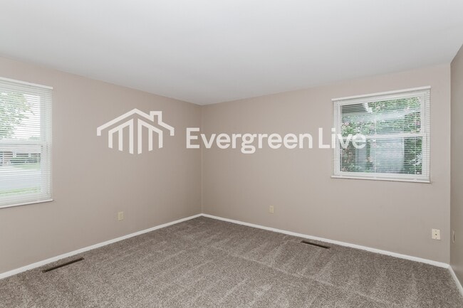 Building Photo - 5862 Brandt Pike