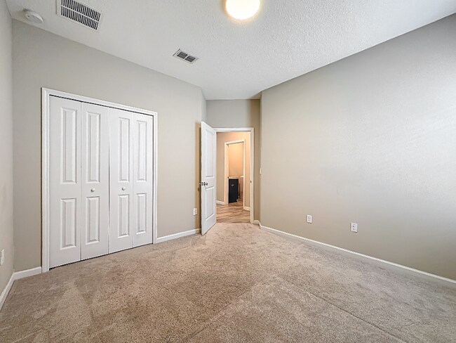 Building Photo - 9504 Lovage Ln