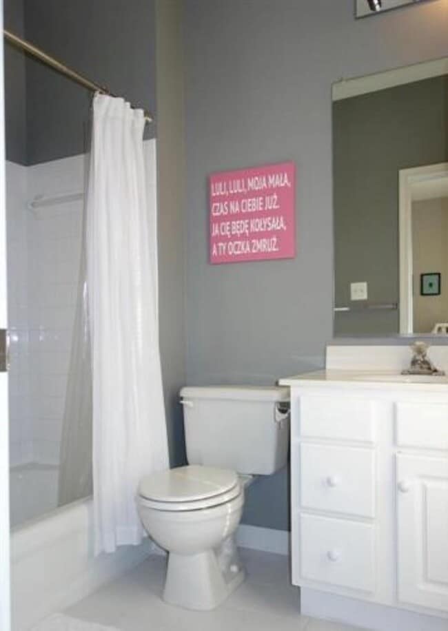 Hall Bath - 1439 N Scott St