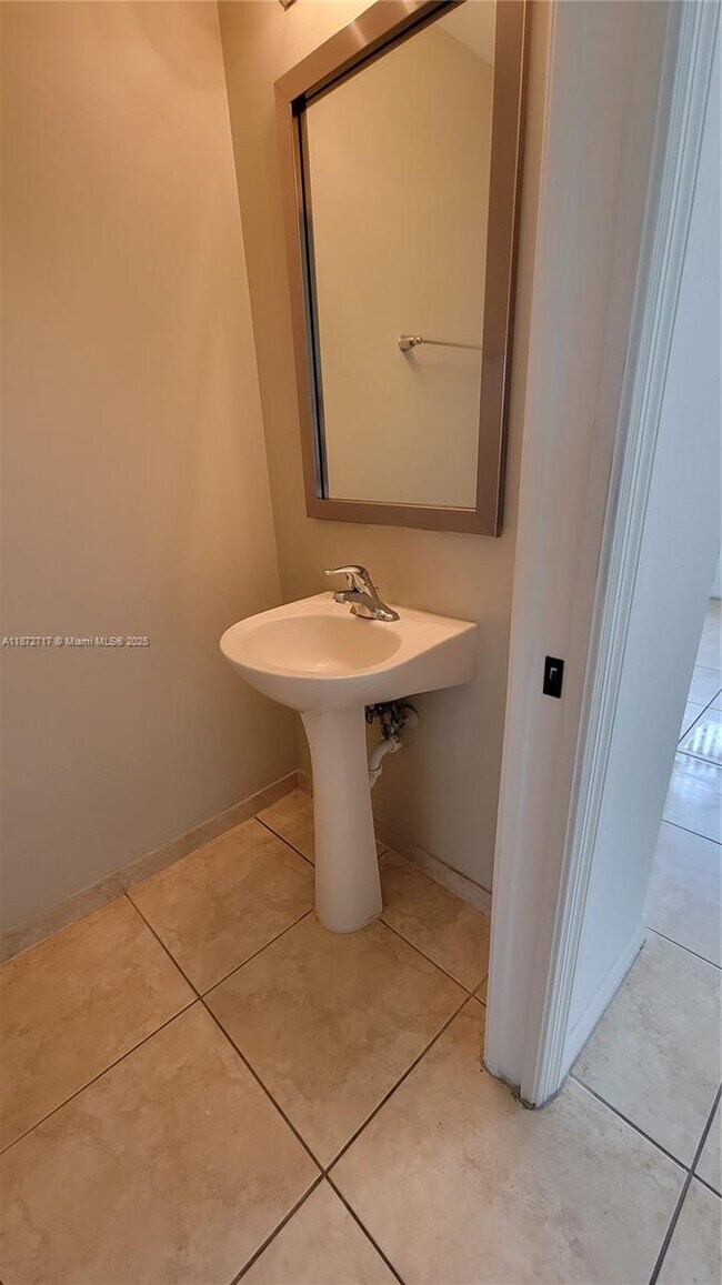 Building Photo - 12600 SW 50th Ct