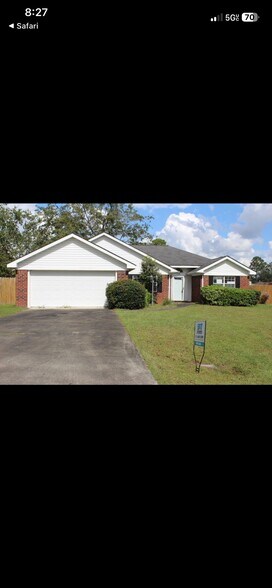 Building Photo - 559 McCumber Dr