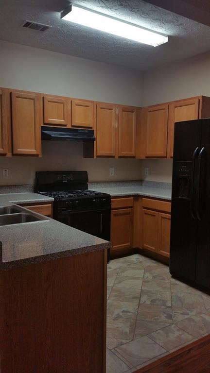 Building Photo - 2740 Heathrow Dr