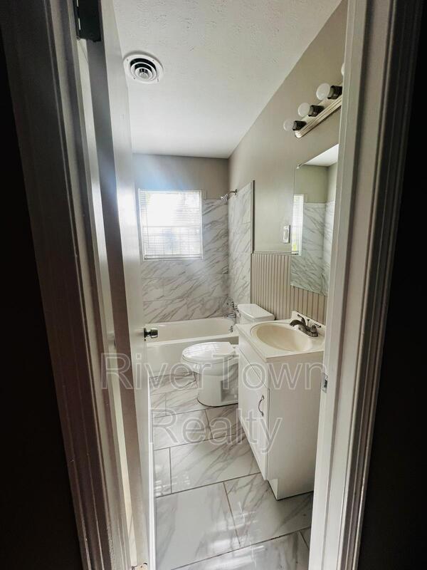 Building Photo - 4180 Kerwin Dr