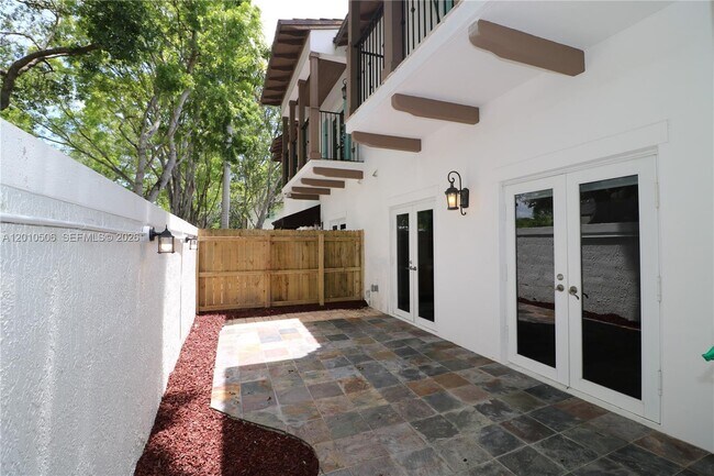 Building Photo - 7961 SW 110th Ter