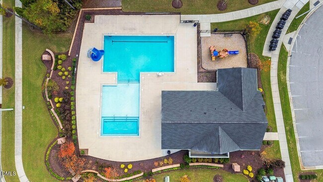 Building Photo - 1809 Delaney Hills Ln