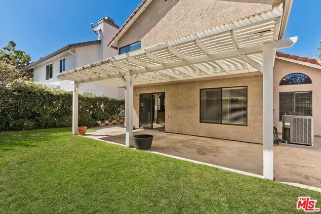 Building Photo - 26816 Cactus Trail