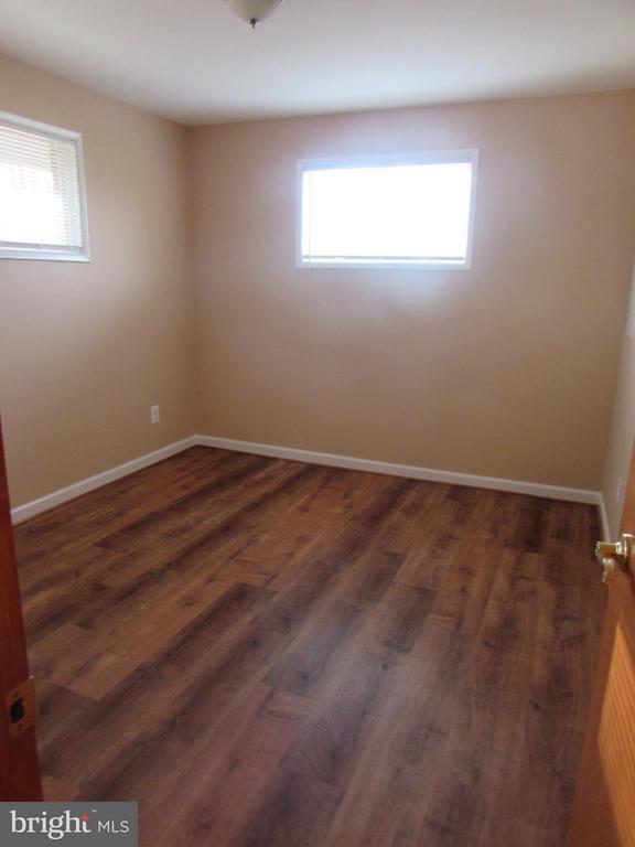 Building Photo - 7305 Charlotte St