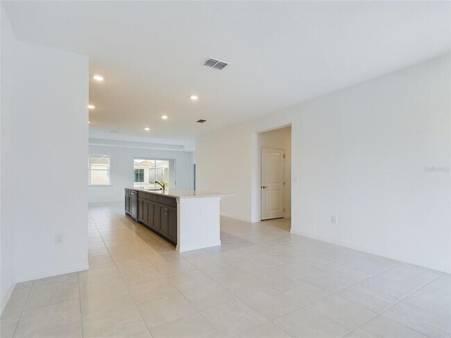 Building Photo - 7261 SW 61st Pl