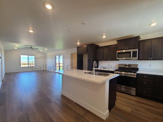 Building Photo - Brand New Single Level Home