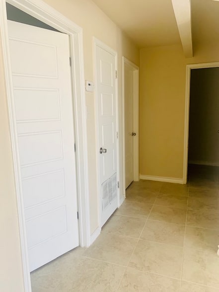 Building Photo - 2501 Norton St