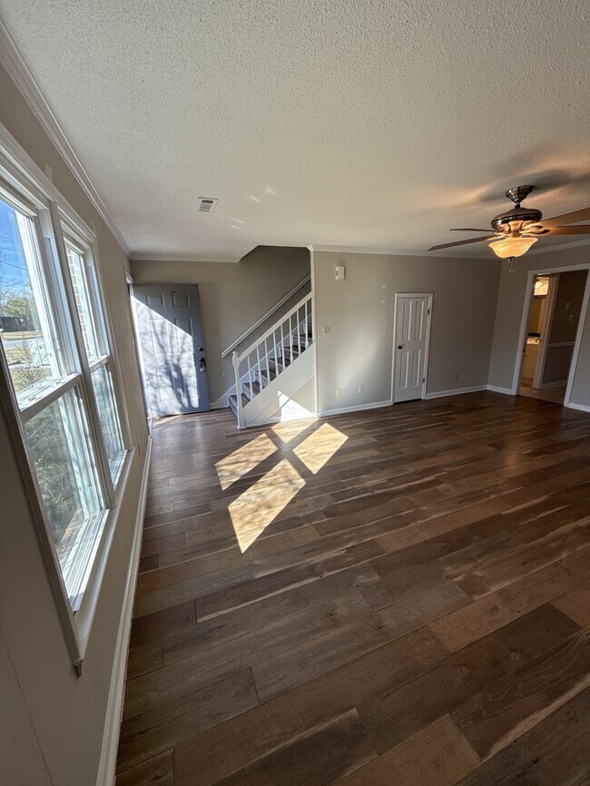 Building Photo - COMING SOON!!! April 10th !!!