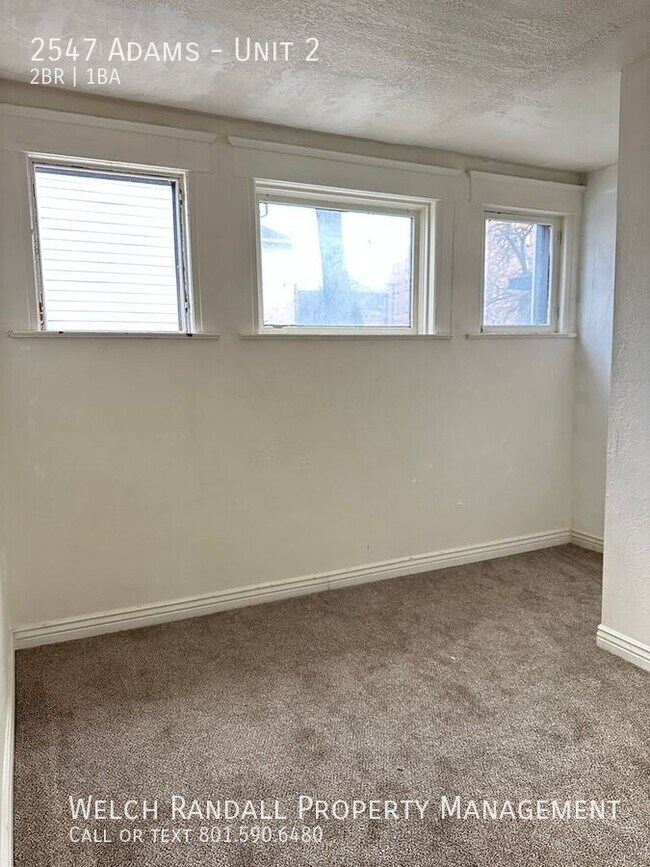 Building Photo - 2547 Adams-Unit 2