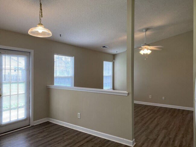 Building Photo - COMING SOON!!!  3 Bed Ranch in Monroe!