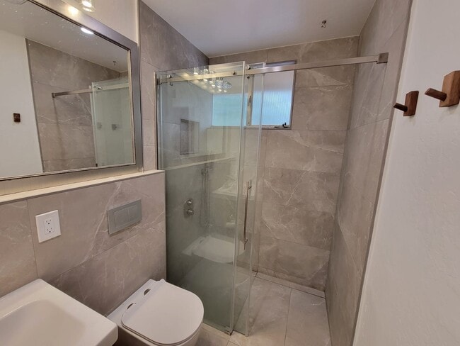 Building Photo - 4380 Entrada Dr