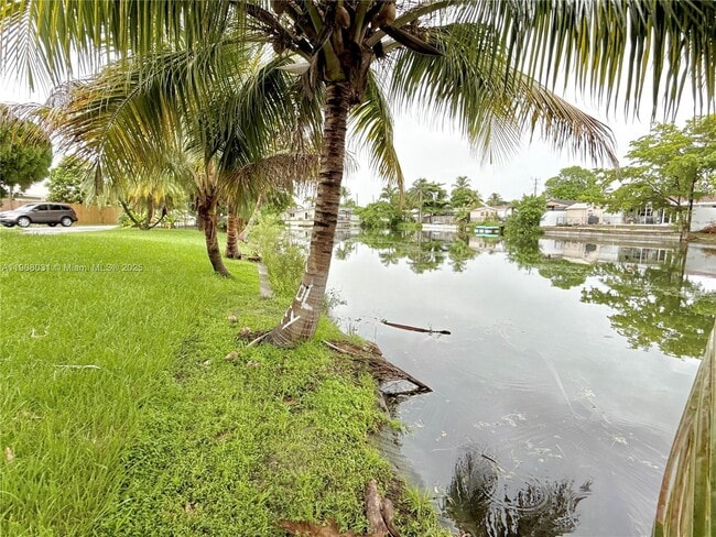 Building Photo - 6708 Camelia Dr