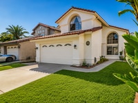 Building Photo - Stunning 4br/3 bath in Quiet Oceanside neighborhood