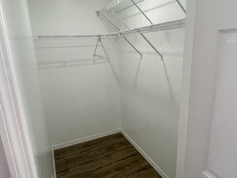 Building Photo - 5752 Sabal Trace Dr