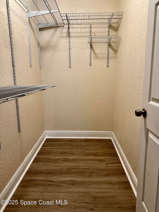 Building Photo - 2190 Forest Knoll Dr NE