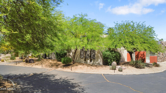 Building Photo - 11033 N 74th St