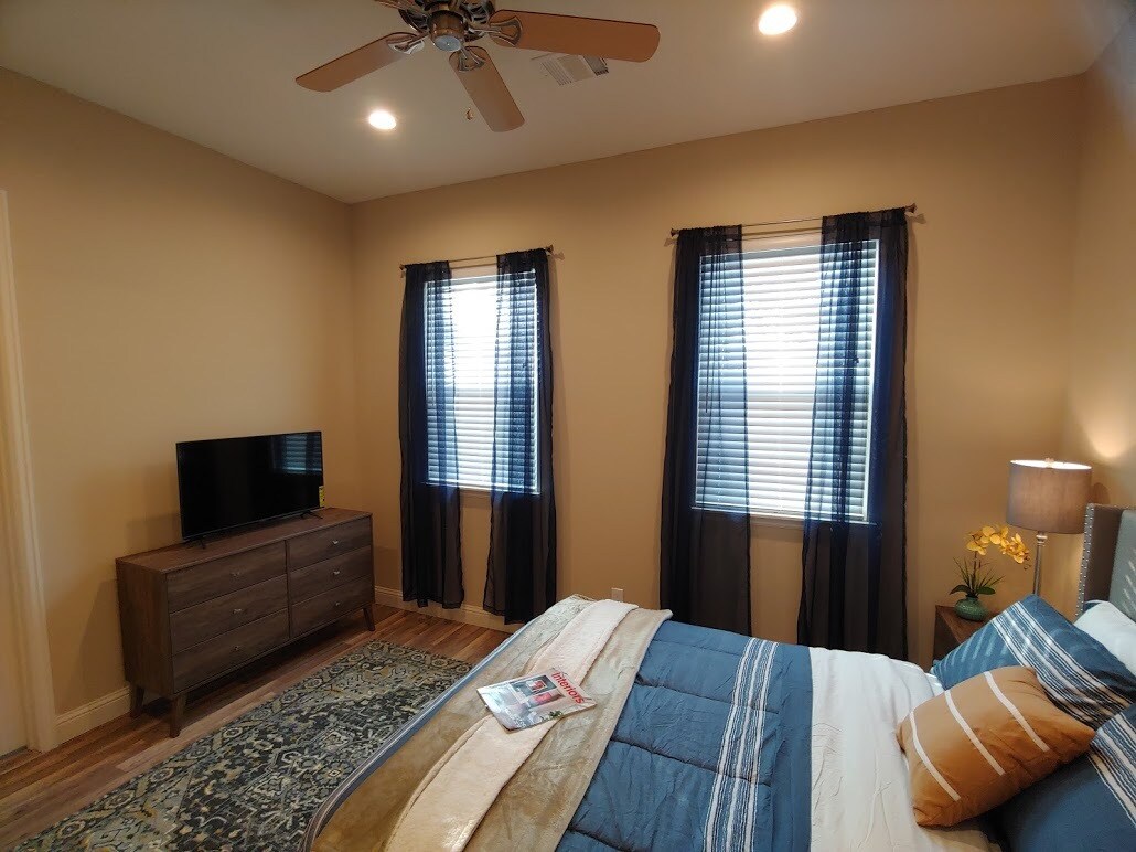 Building Photo - 4926 Weeping Willow Rd