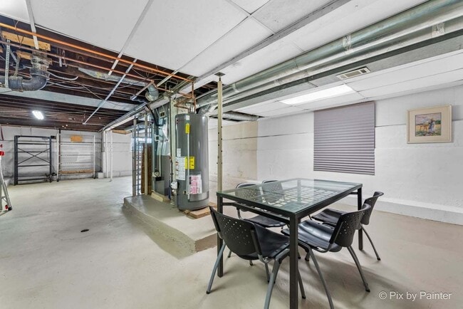 Building Photo - 2225 N 76th Ct