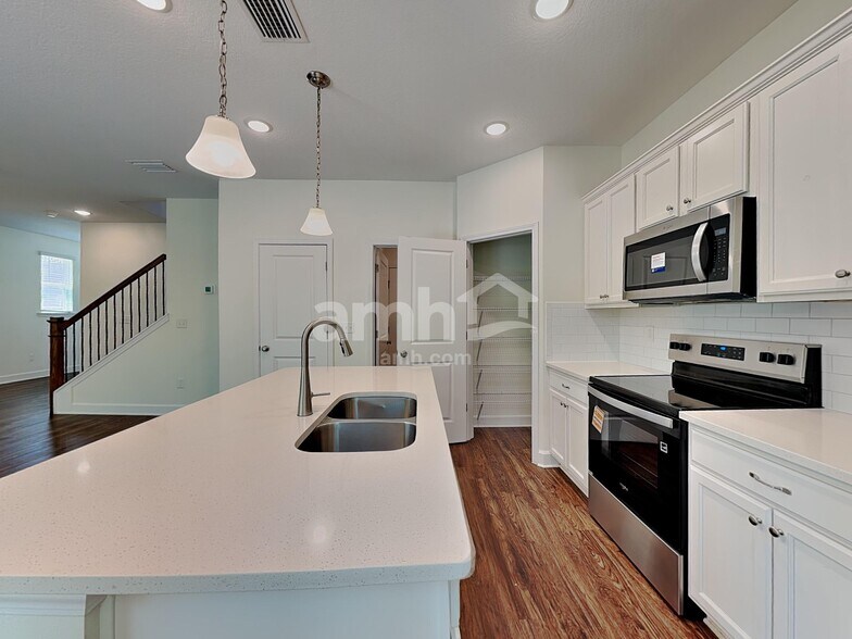 Building Photo - 12277 Sapp Rd