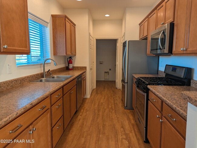 Building Photo - 8980 E Navajo Ct