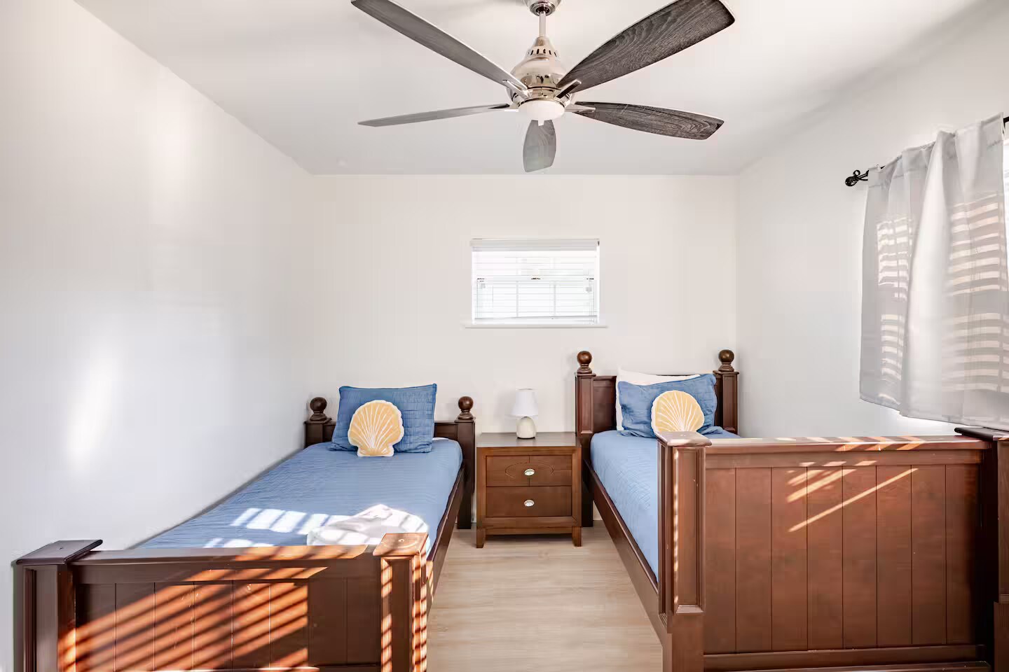 Building Photo - 3218 1st St S