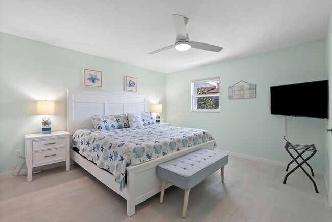 Building Photo - 670 Hernando St