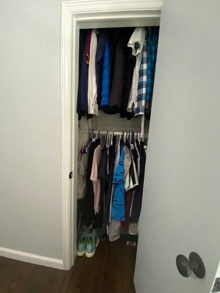 Two-tiered closet - 3172 Sandusky Dr