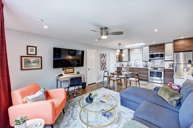 Building Photo - 510 Queens Rd