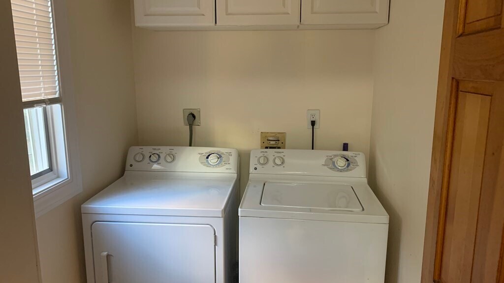 Building Photo - 115 Yorktown St