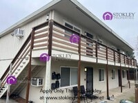 Building Photo - 2405 Applegarth Ln