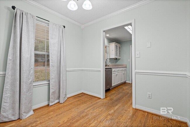 Building Photo - 142 Appomatox Dr