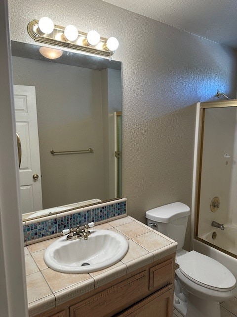 Building Photo - Modesto 5 Bedroom 3 Bathroom with a Pool