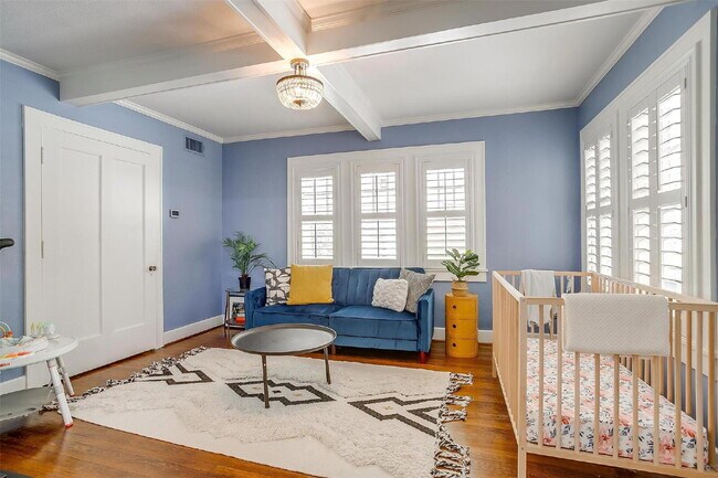 Building Photo - Charming 4 Bed, 2 Bath in Historic Berkele...