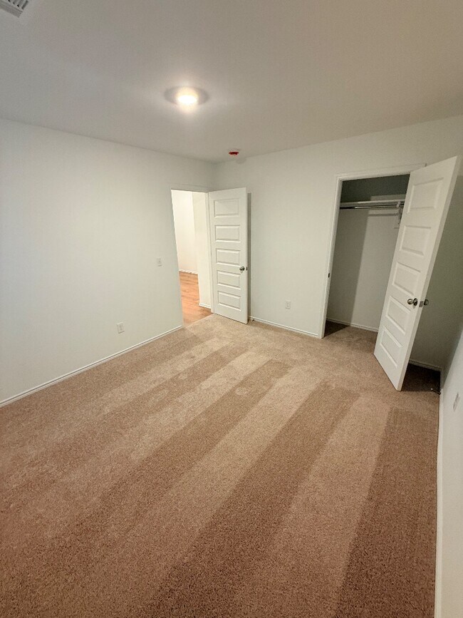 Building Photo - 1840 Black Poplar Wy