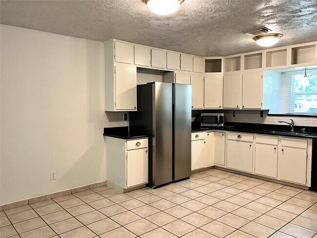 Building Photo - 22823 Goldstone Dr