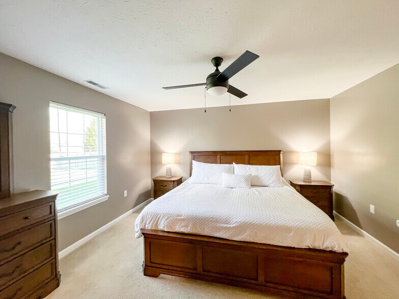 Building Photo - 13255 Summerwood Ln