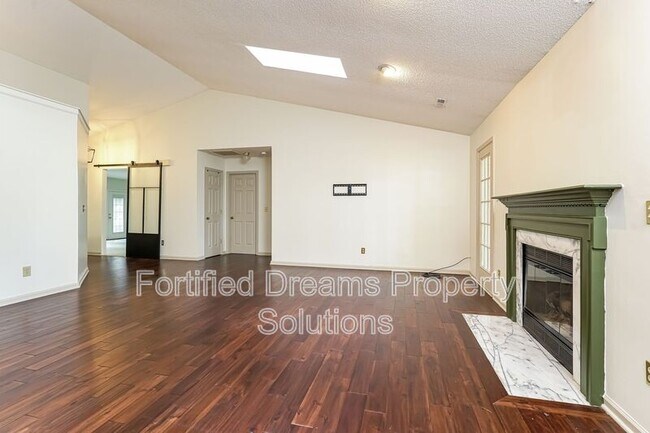Building Photo - 3206 Kings Pond Rd