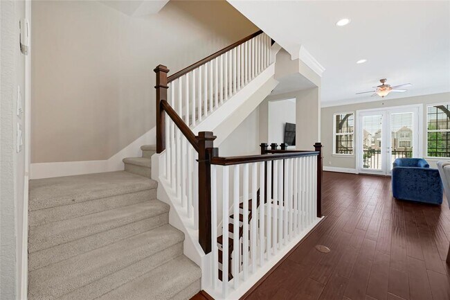 Building Photo - 1211 Edwinstowe Trl