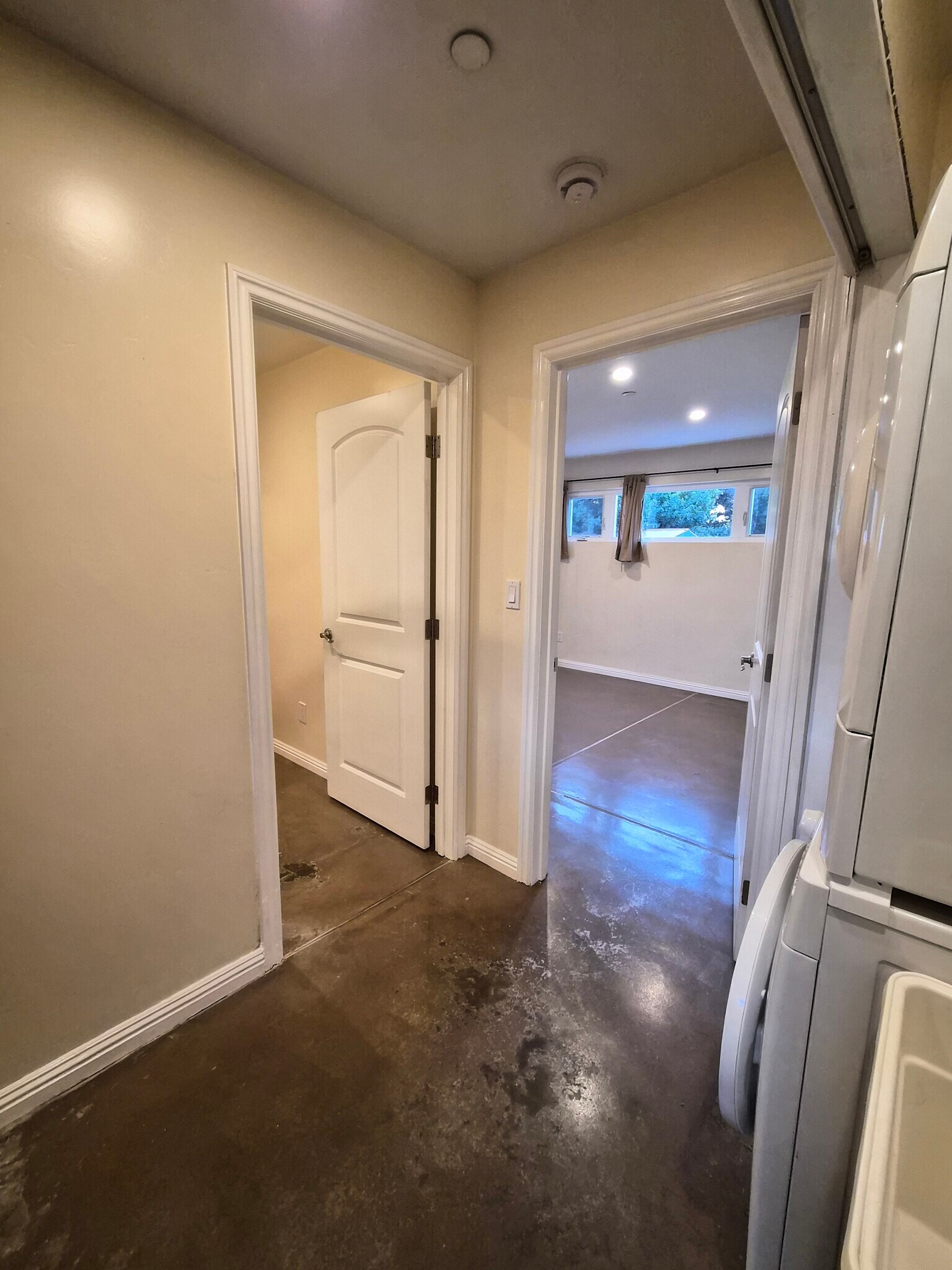 Building Photo - 3 Gonzales St