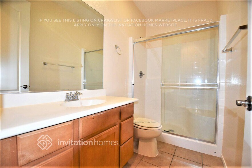 Building Photo - 44824 Lotus Ct
