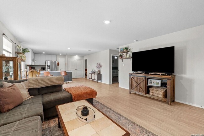 Building Photo - 6403 Ignacio Ct