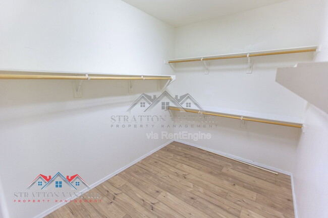 Building Photo - 2058 S Longwood
