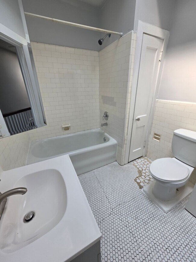 Building Photo - 6626  N 17th St