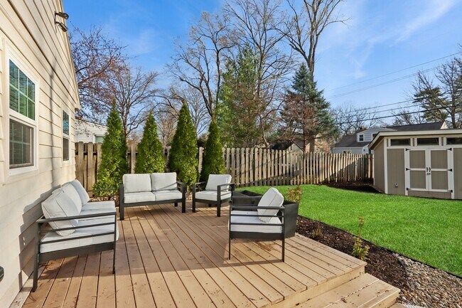 Building Photo - 7329 Ash St