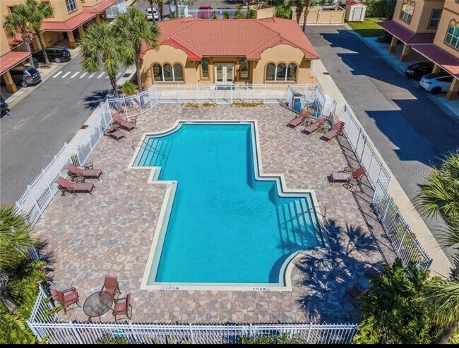 Building Photo - 642 Wells Ct